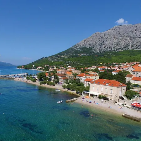 Nyaraló 3 Bedroom Amazing In