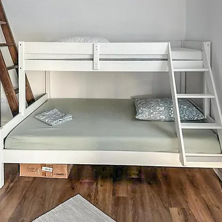 3 Bedroom Amazing In Nyaraló Orebić