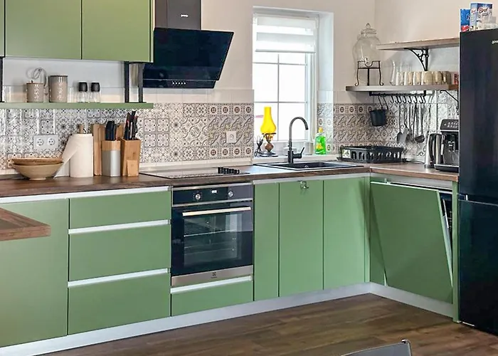 בית נופש 3 Bedroom Amazing In *