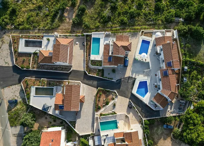 3 Bedroom Amazing In בית נופש *